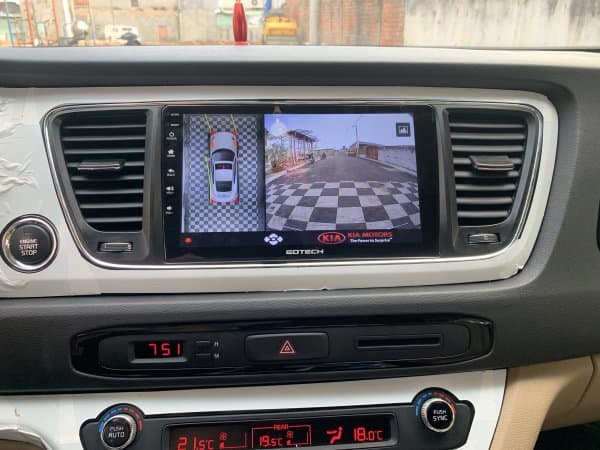 camera-truoc-360-dct-kia-sedona