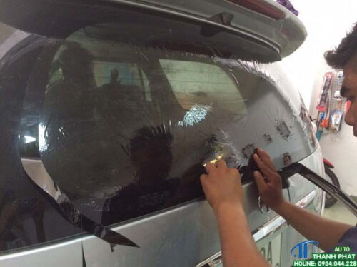Dán Phim Cách Nhiệt Cho Xe Toyota Innova Tại Tphcm Chuyên Nghiệp