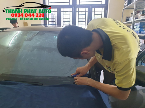 Dán Phim Cách Nhiệt Xe Vinfast Lux A2.0 Chính Hãng