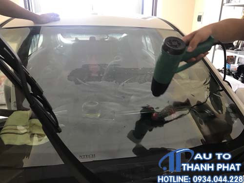 dan film cách nhiệt cho xe mazda 2
