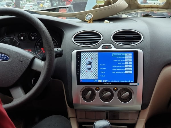man-hinh-camera-360-dct-ford-focus-t1