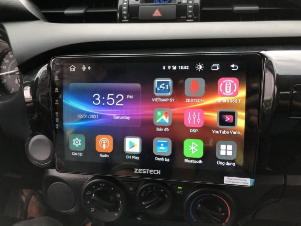 man-hinh-giai-tri-z800-pro-plus-toyota-hilux