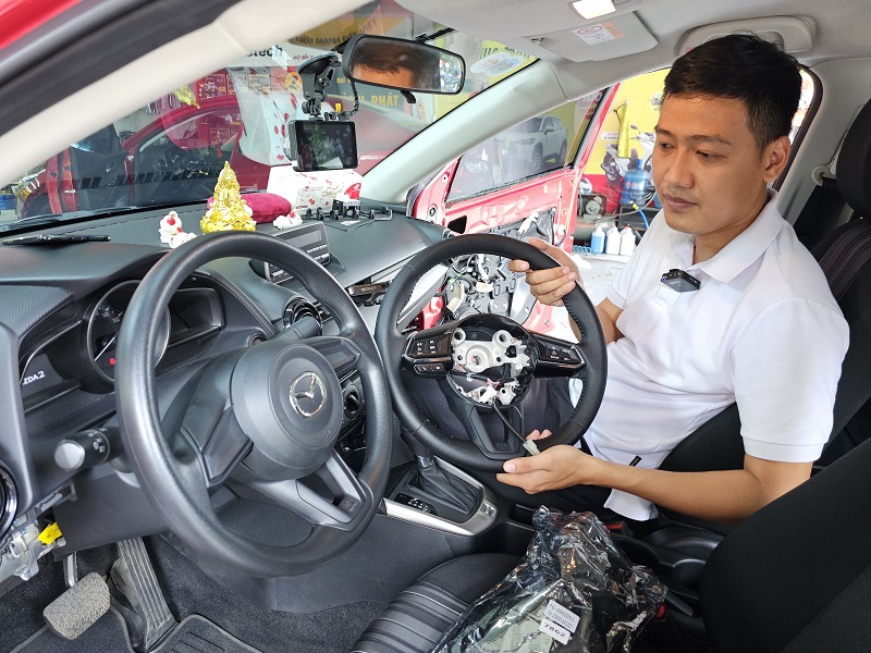 Thành Phát Auto Lắp Đặt Phím Vô Lăng Mazda 2
