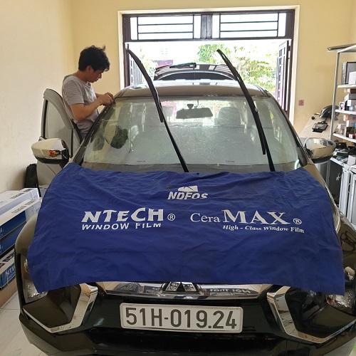 dán phim cách nhiệt xe Xpander chất lượng tốt tại quận thủ đức
