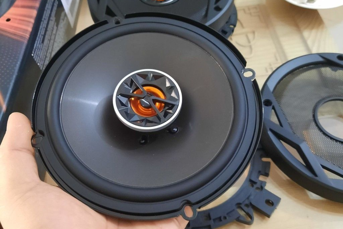 Độ Loa JBL Cho Ô Tô Tại TP. Thủ Đức
