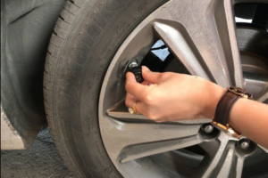 Lắp Cảm Biến Áp Suất Lốp Ô Tô Tại Quận 9 Tận Nơi