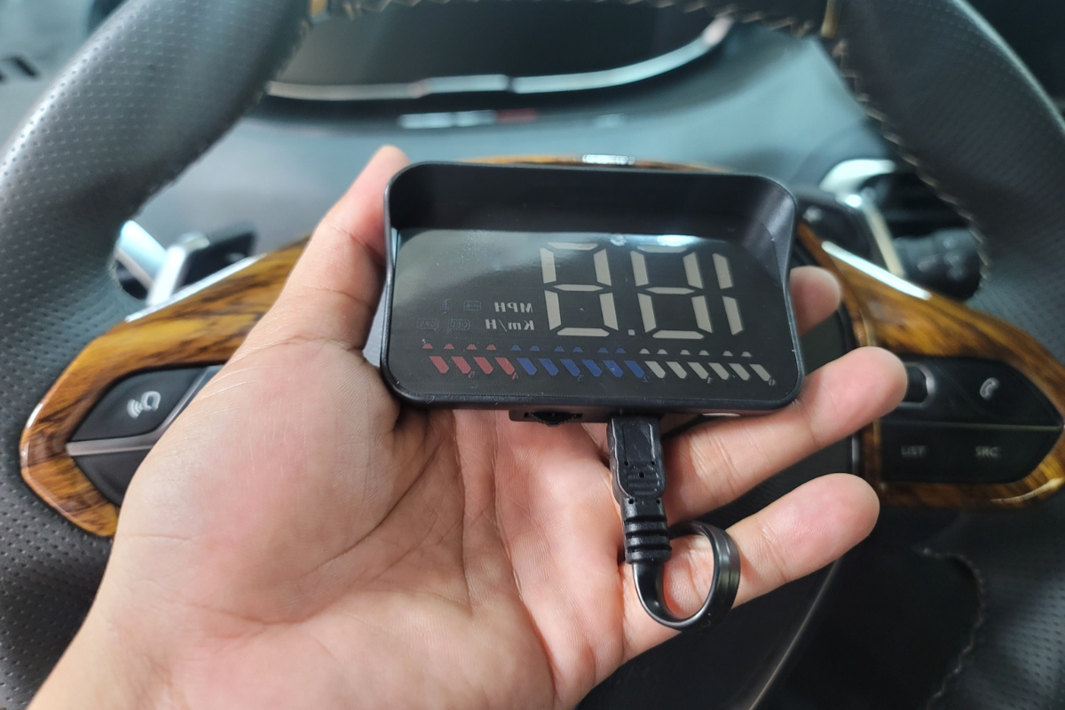 Lắp HUD Hiển Thị Tốc Độ Tại Quận 2