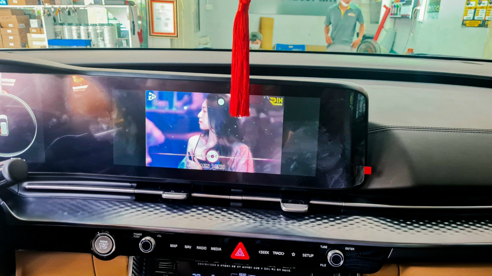 Tính năng màn hình android xe hơi