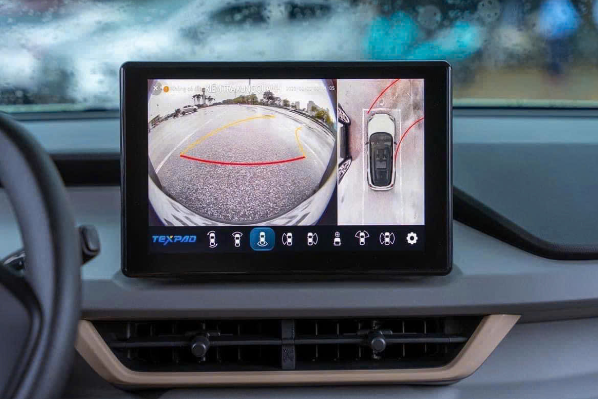 Lắp Camera 360 Độ Và Apple CarPlay Cho VinFast VF3
