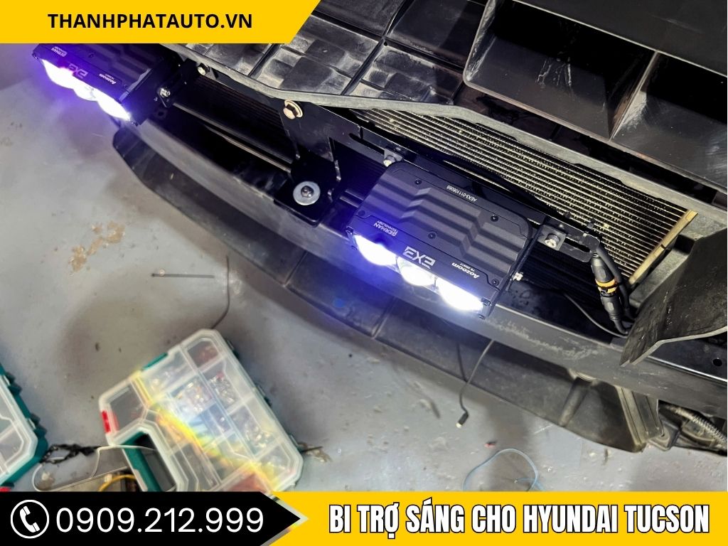 Thi công lắp đèn Aozoom EX3 cho Tucson 2021