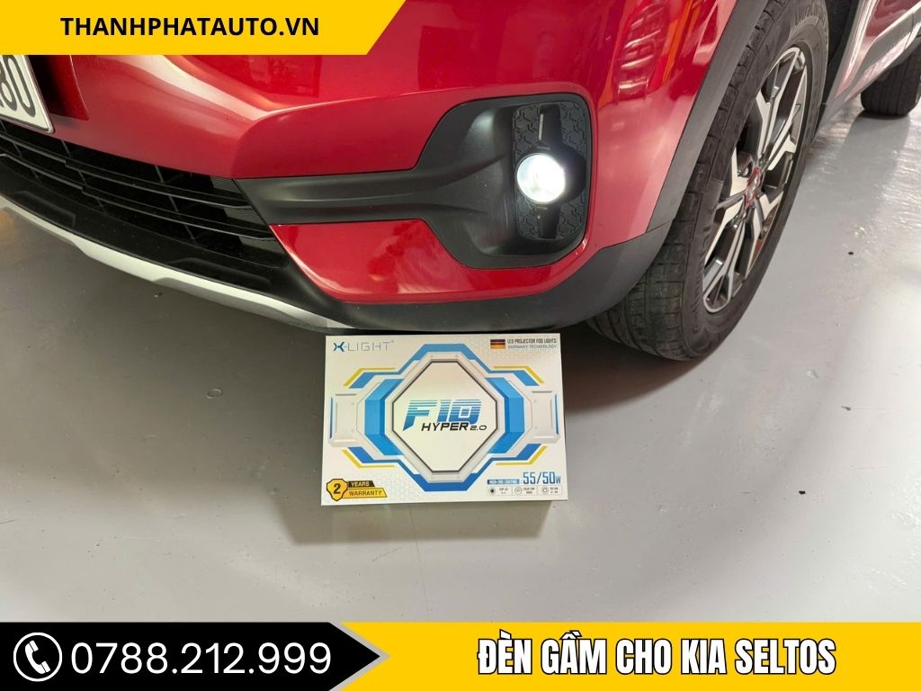 Độ đèn gầm ô tô cho Kia Seltos tại Thành Phát Auto Tây Ninh – sử dụng bi LED X-Light F10 Hyper ánh sáng mạnh, chiếu xa rõ nét, lắp đặt chuẩn kỹ thuật, giữ nguyên điện zin.