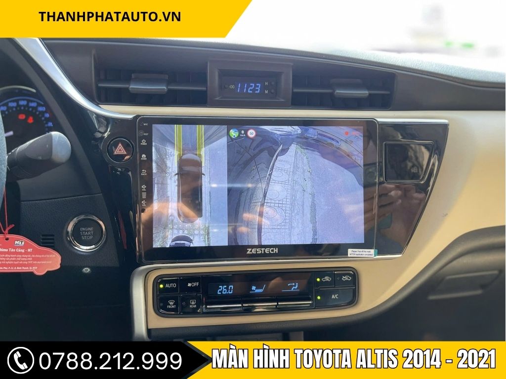 “Màn Hình Android Toyota Altis 2014 hiển thị giao diện thông minh, tích hợp cảm ứng đa điểm, lắp đặt tại Thanh Phát Auto.”