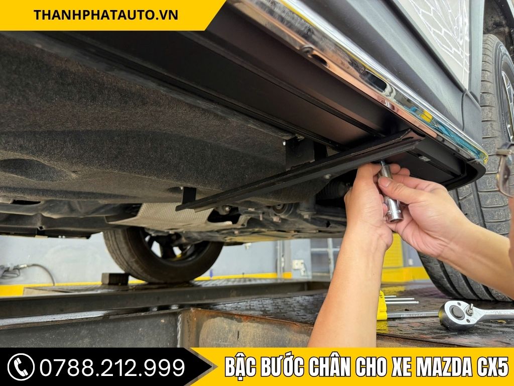 Hình Ảnh Bậc Bước Chân Cho Xe Mazda CX5