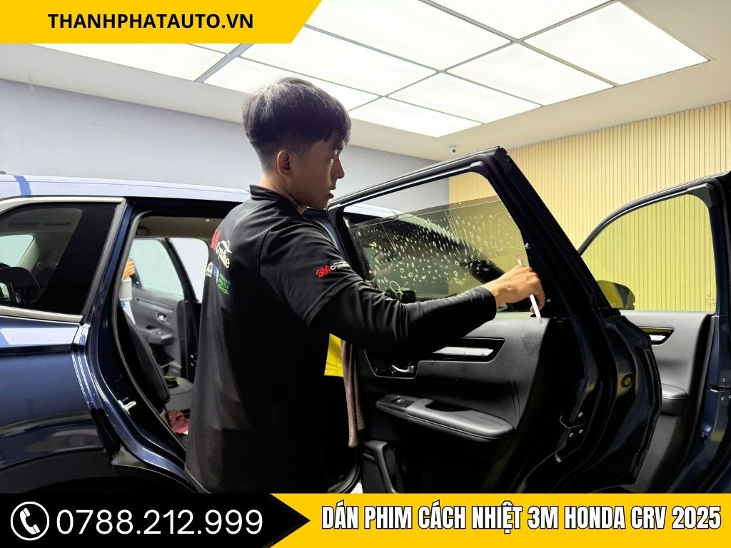 Hình Ảnh Dán Phim Cách Nhiệt 3M Honda CRV 2025