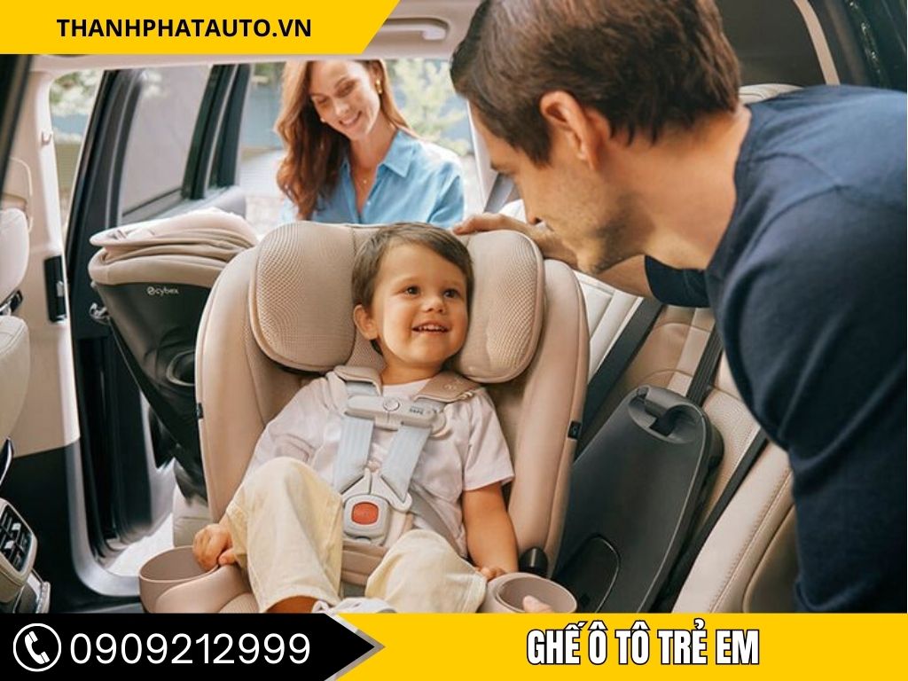 Ghế Ô Tô Trẻ Em Gấp Gọn thiết kế ôm sát cơ thể bé, tạo sự thoải mái và bảo vệ tối ưu cho trẻ nhỏ trên mọi hành trình.