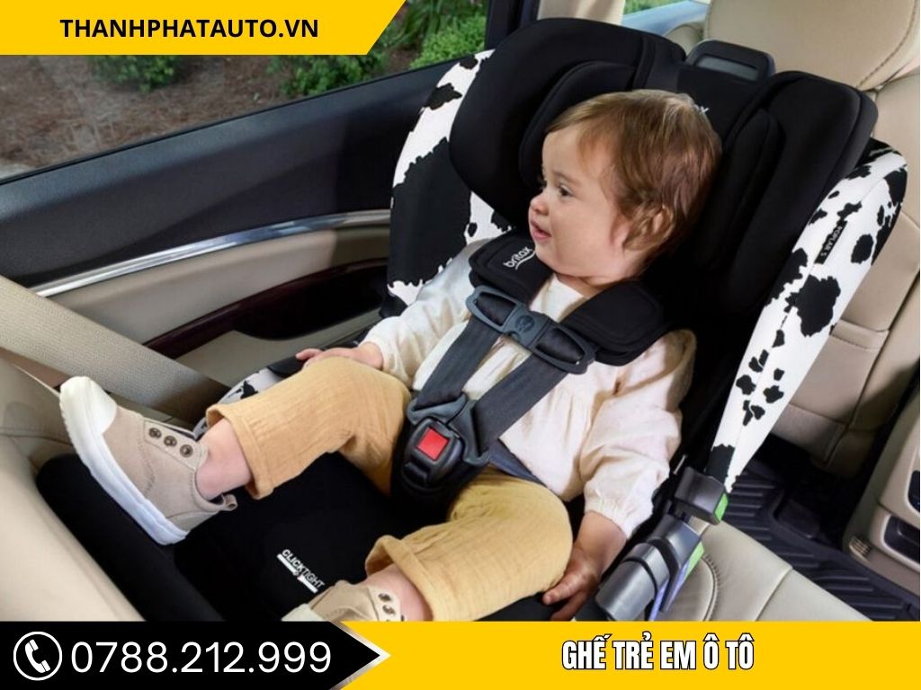 Ghế ô tô trẻ em 15-25kg bảo vệ bé tốt hơn nhờ cấu trúc nâng đỡ toàn thân.