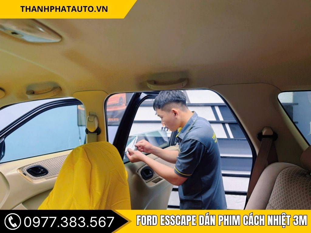 Hình Ảnh Ford Escape Dán Phim Cách Nhiệt 3M