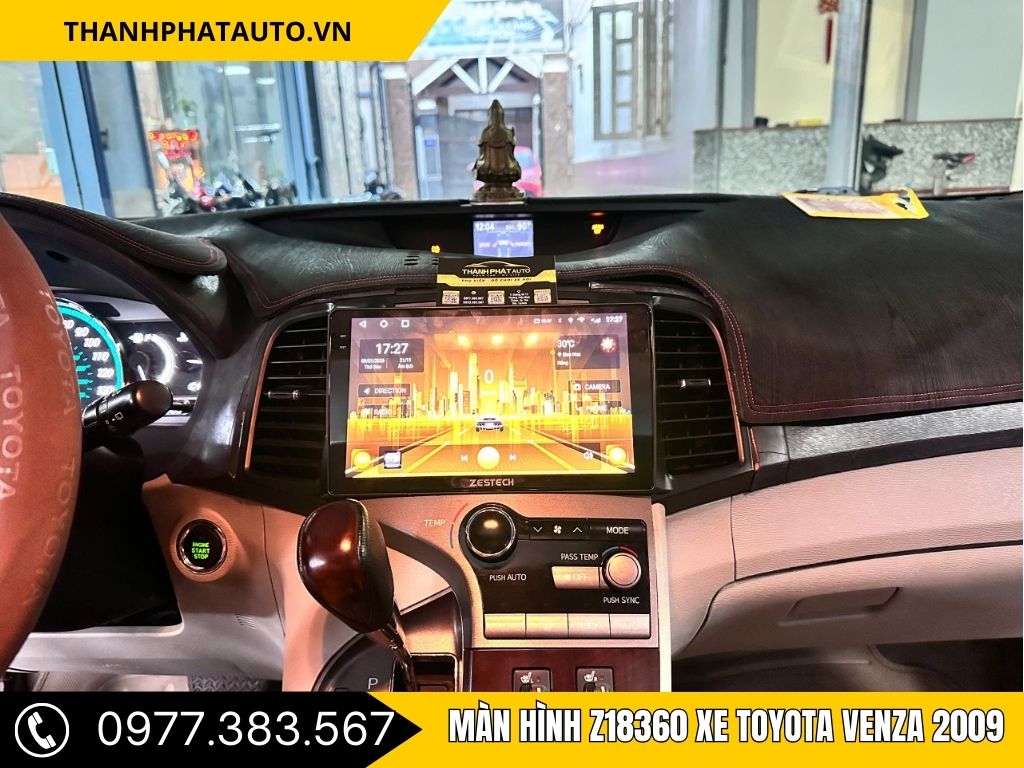 Màn hình Z18360 xe Toyota Venza 2009 lắp thực tế trên taplo, hiển thị giao diện Android Zestech