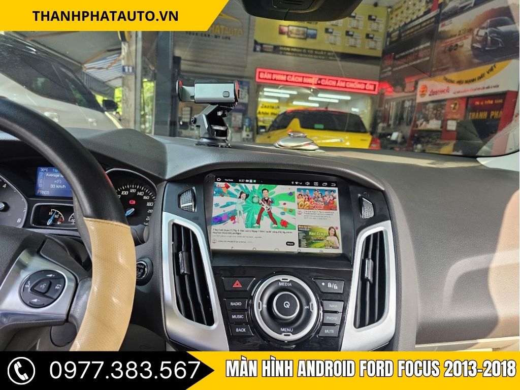 Màn hình Android Ford Focus 2013-2018 thay thế màn hình zin, khoang lái hiện đại hơn