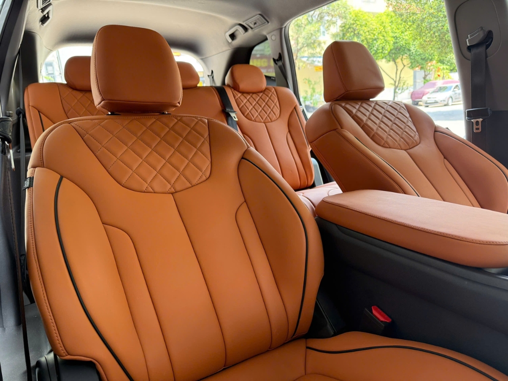 Bọc Ghế Da Cho Limo Green Giúp Nội Thất Xe Cao Cấp Hơn