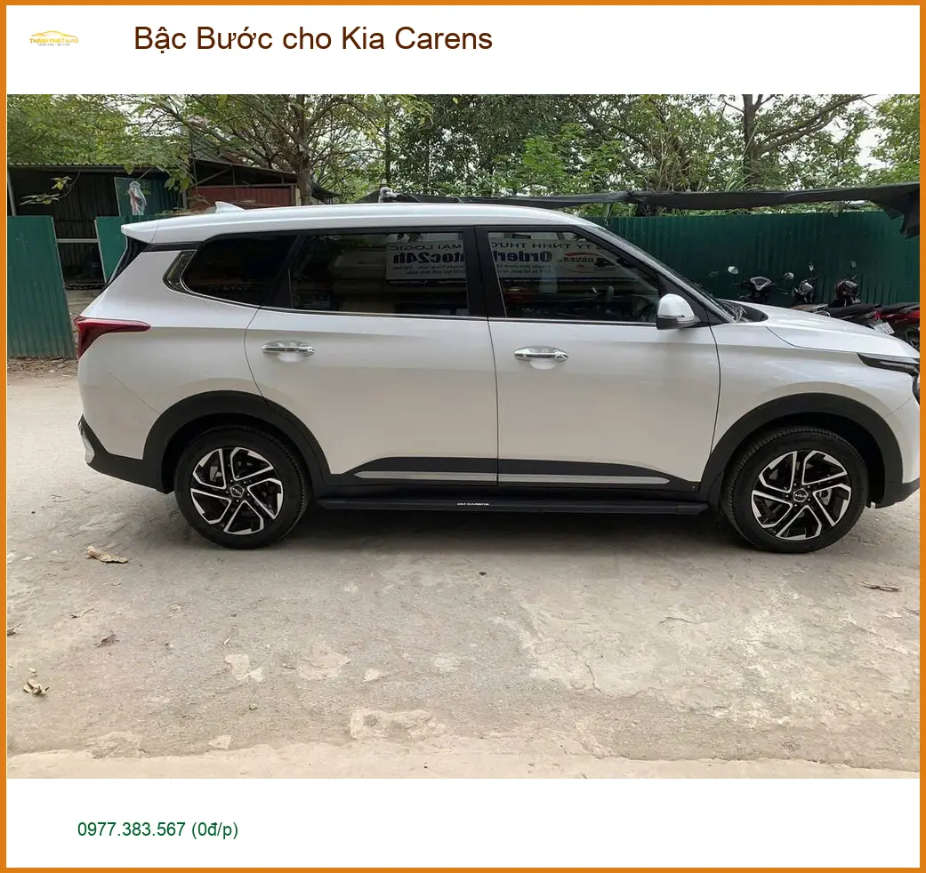 Chị Mai Anh lắp Bậc Bước cho Kia Carens tại Thủ Đức giúp bé lên xuống an toàn ảnh thực tế 5