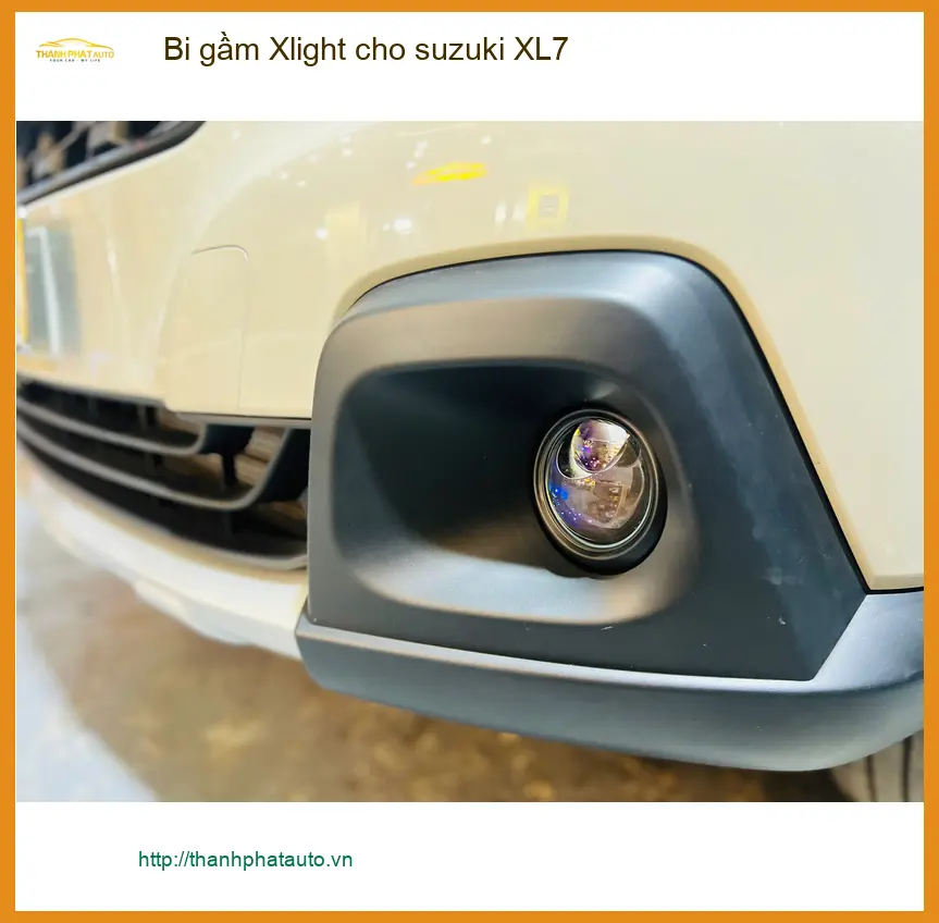 Anh Minh lắp Bi gầm Xlight cho Suzuki XL7 tại Quận 12 vì đèn zin không đủ sáng