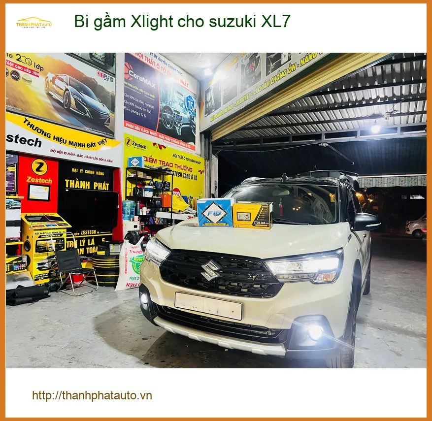 Anh Minh lắp Bi gầm Xlight cho Suzuki XL7 tại Quận 12 vì đèn zin không đủ sáng ảnh thực tế 3