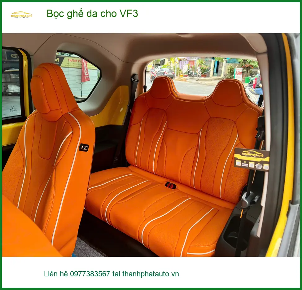 Chị Thanh bọc ghế da cho VinFast VF3 tại Quận 9 để nội thất sang trọng hơn