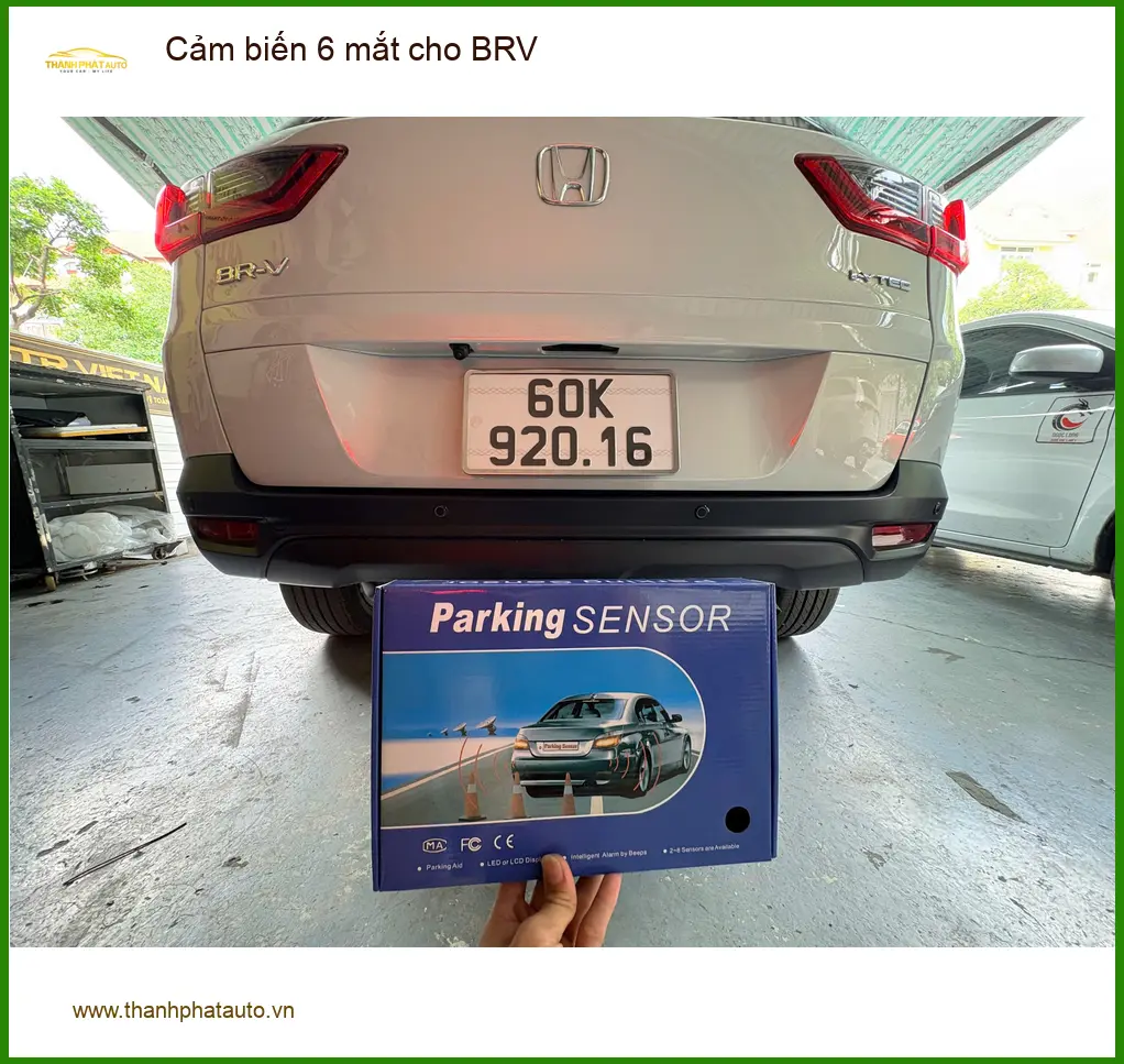 Anh Lâm lắp cảm biến 6 mắt cho Honda BRV ở Thủ Đức vì hay đỗ xe chật ảnh thực tế 4