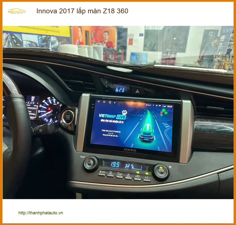 Chú Quang lắp màn Z18 360 cho Innova 2017 tại Thủ Đức để lái xe an toàn hơn ảnh thực tế 3