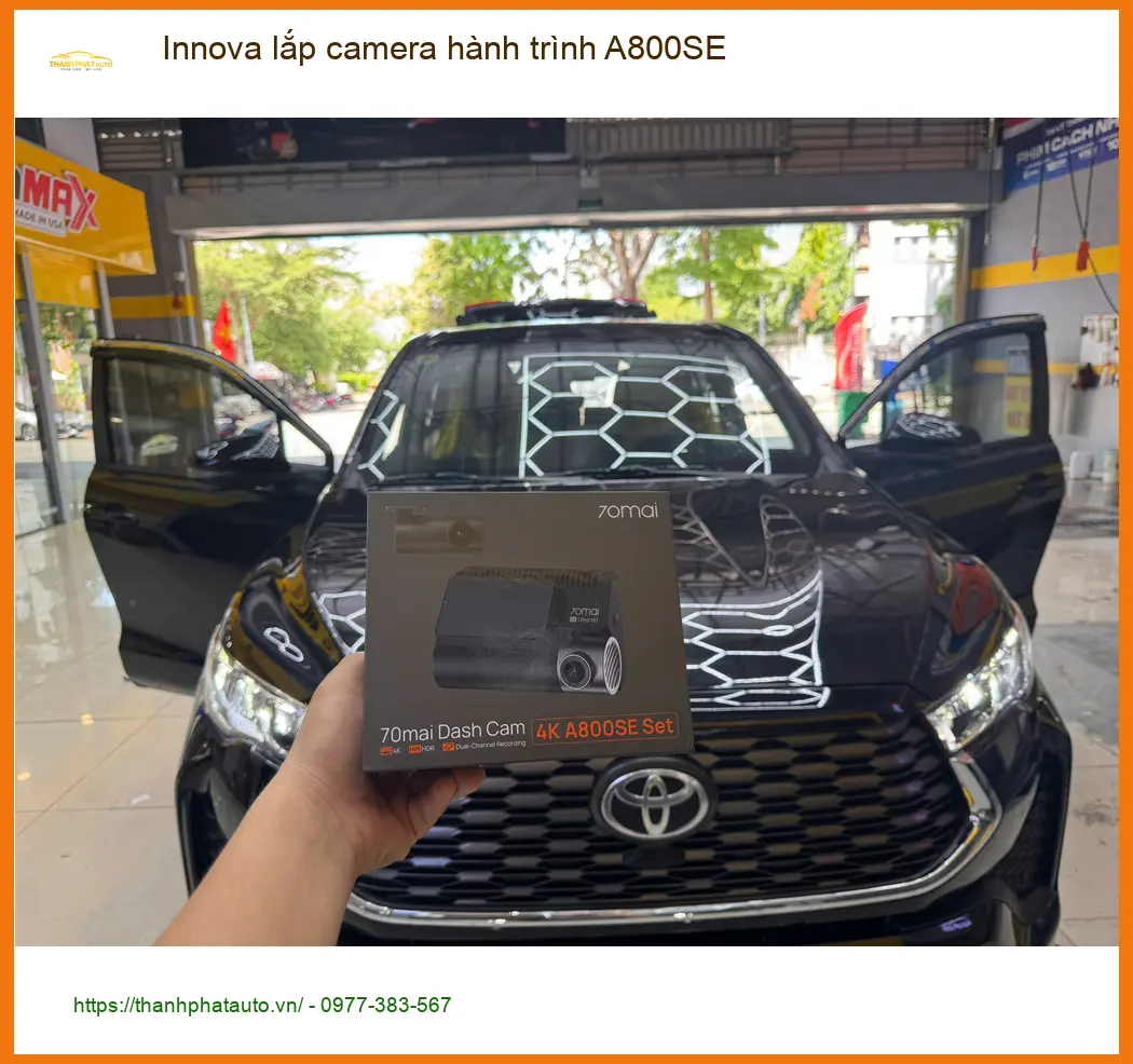 Chú Phong lắp camera hành trình A800SE Innova Quận 3 an tâm lái xe ảnh thực tế 2