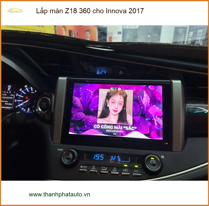 Anh Khoa lắp màn Z18 360 cho Innova 2017 tại Quận 2 dễ dàng quan sát khi đỗ xe ảnh thực tế 3