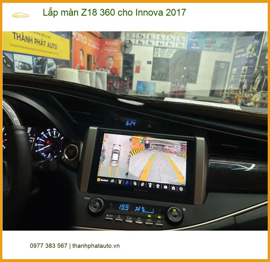 Anh Dũng lắp màn Z18 360 cho Innova 2017 Quận 12, lái xe an toàn hơn.