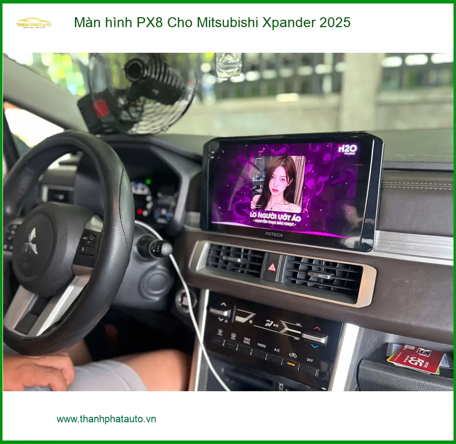 Chị Cẩm Nhung lắp Màn hình PX8 Xpander 2025 Quận 9 tiện giải trí