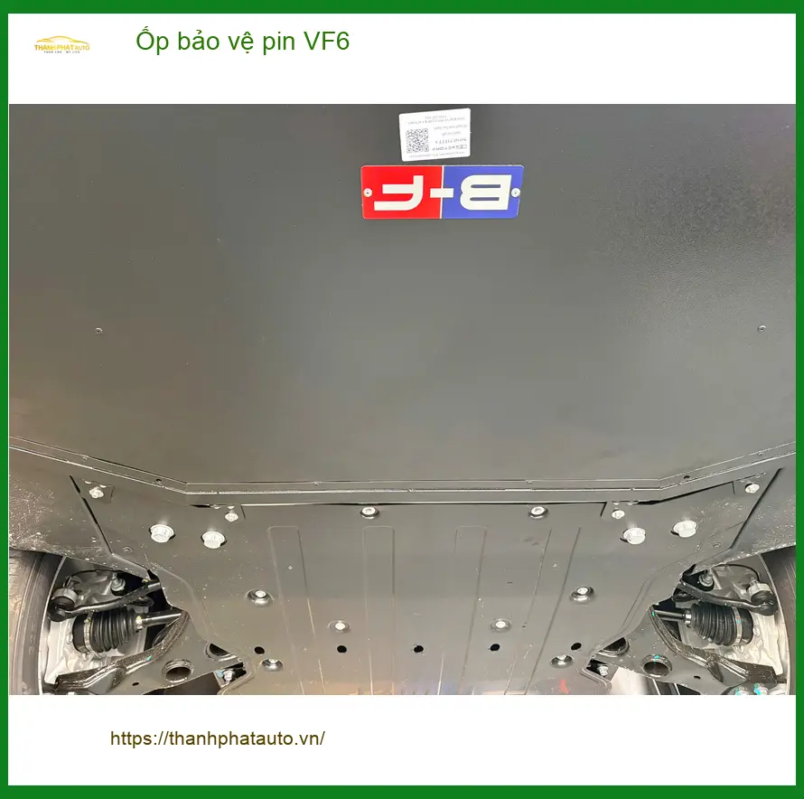 Anh Minh gắn ốp bảo vệ pin VF6 ở Quận 9 tránh va đập hư hỏng ảnh thực tế 2