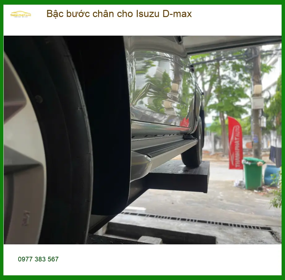 Anh Trọng lắp bậc bước chân cho Isuzu D-max tại Cần Giờ để lên xuống dễ dàng hơn