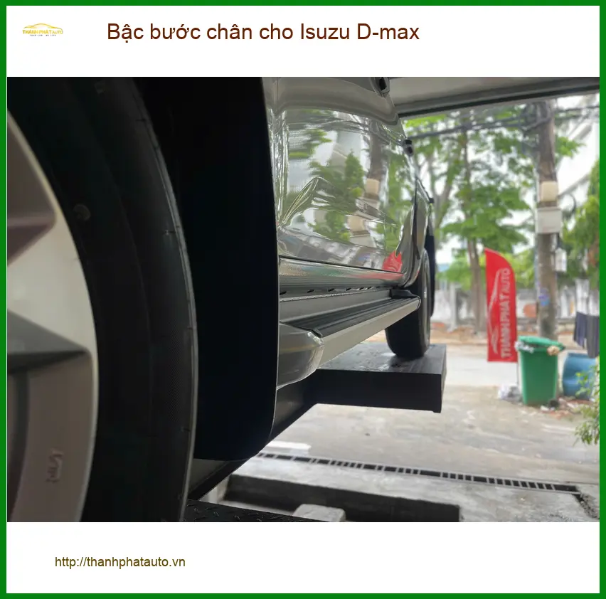Anh Quang lắp bậc bước chân cho Isuzu D-max tại Nhà Bè để tiện lên xuống ảnh thực tế 3
