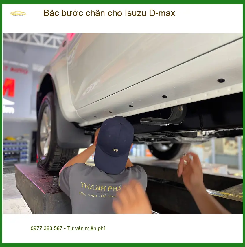 Anh Vỹ lắp bậc bước chân Isuzu D-max Quận 1, xe trông thể thao và dễ lên xuống. ảnh thực tế 2