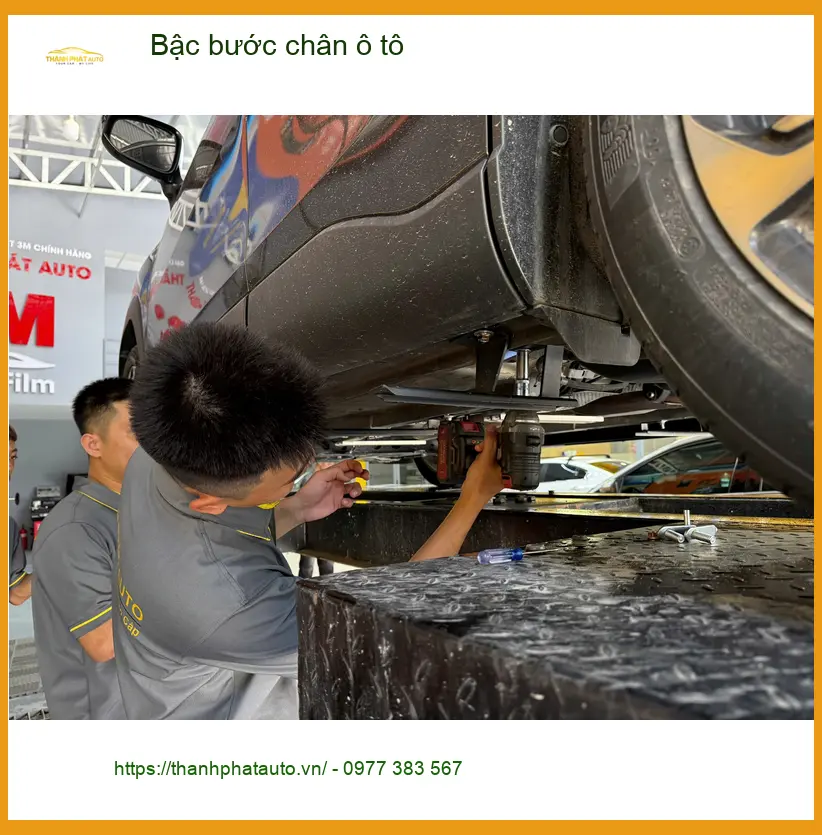 Chị Thanh lắp bậc bước chân ô tô Hyundai Santa Fe tại Nhà Bè ảnh thực tế 4