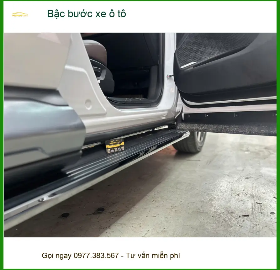 Chị Thảo lắp bậc bước xe Hyundai Santa Fe an toàn cho gia đình tại Quận 4 ảnh thực tế 2