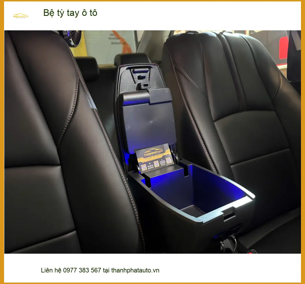 Chị Thanh lắp Bệ tỳ tay ô tô cho Hyundai Accent ở Quận 12 để lái xe đỡ mỏi tay ảnh thực tế 4