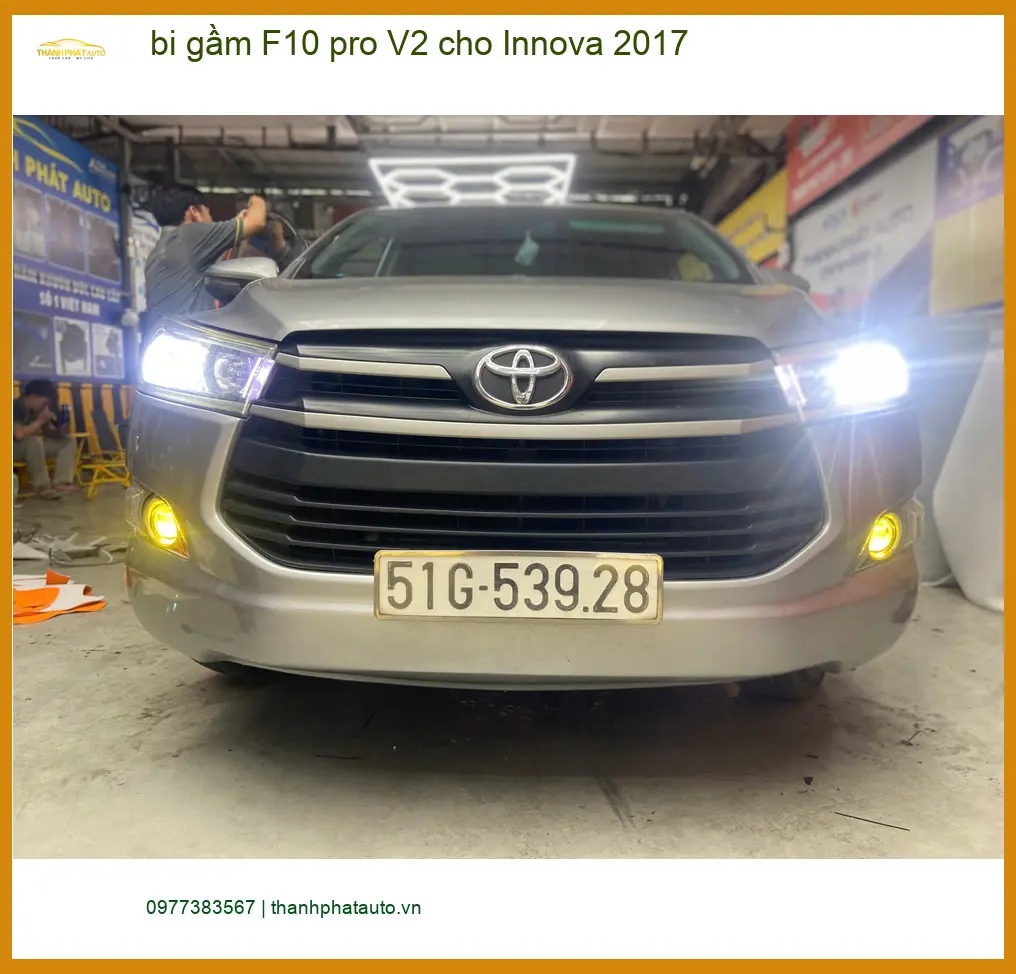 Chú Thanh Hải lắp bi gầm F10 pro V2 cho Innova 2017 tại Quận Bình Thạnh