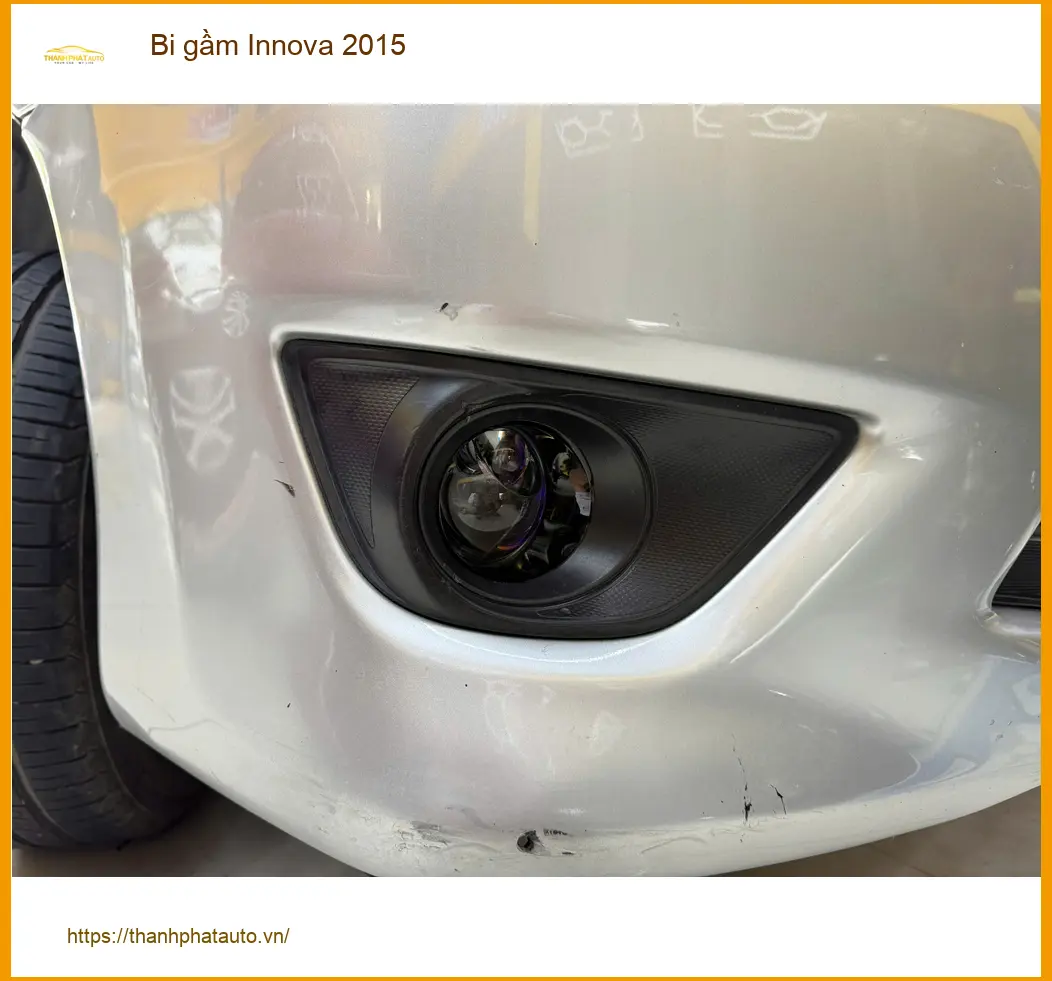 Chị Thanh độ bi gầm Innova 2015 vì đèn xe yếu khó đi đêm tại Quận Phú Nhuận ảnh thực tế 2