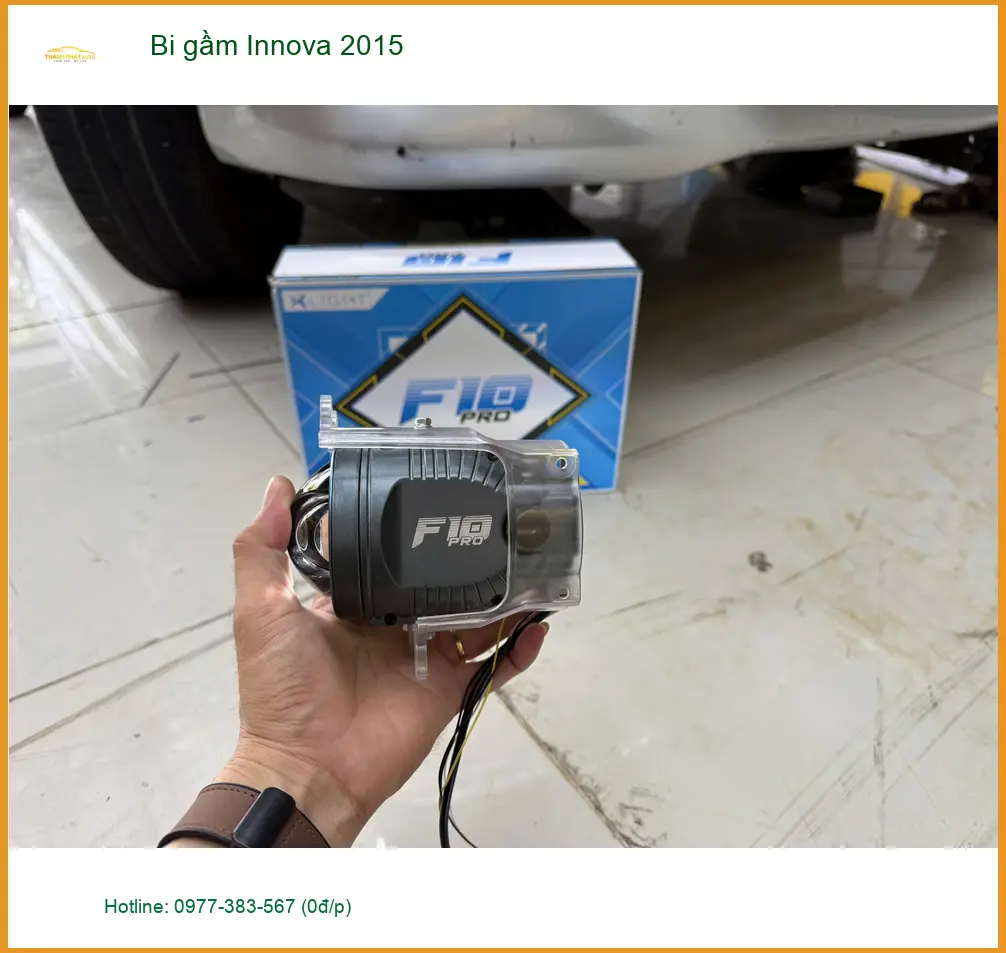 Chú Minh lắp bi gầm Innova 2015 tại Quận 1 để cải thiện tầm nhìn khi lái xe đêm
