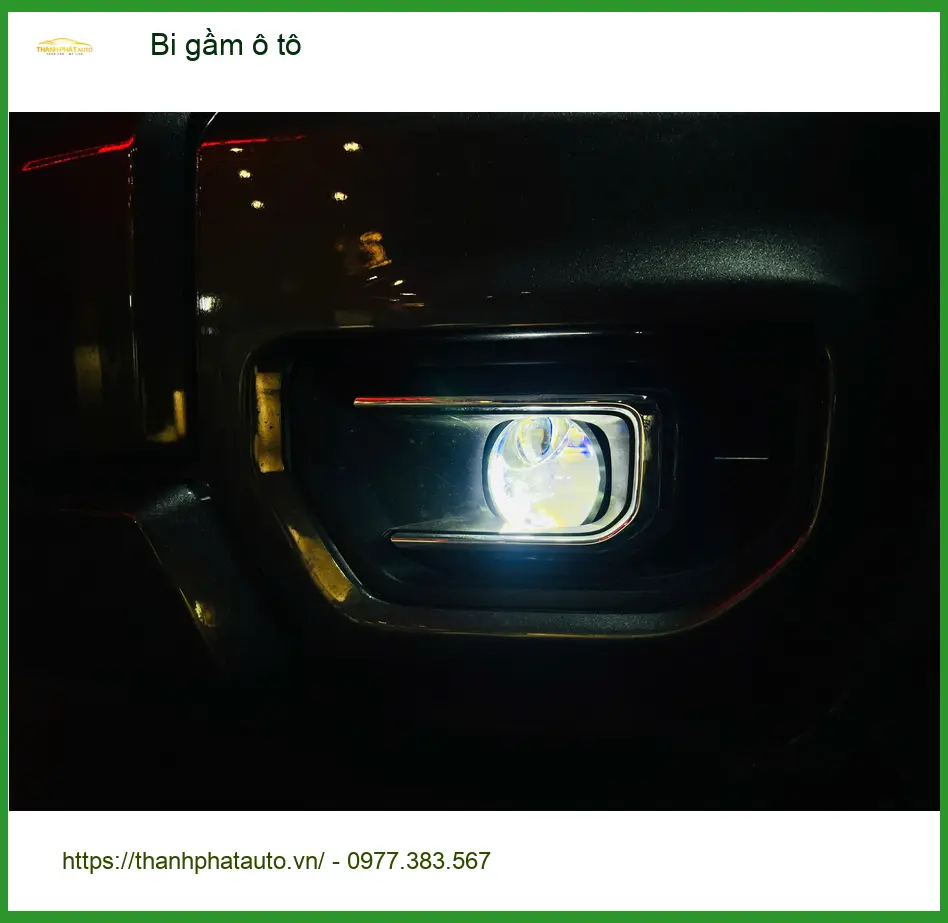 Anh Phước độ bi gầm ô tô Mazda CX-5 tại Quận 12 để đi đường đêm an toàn hơn