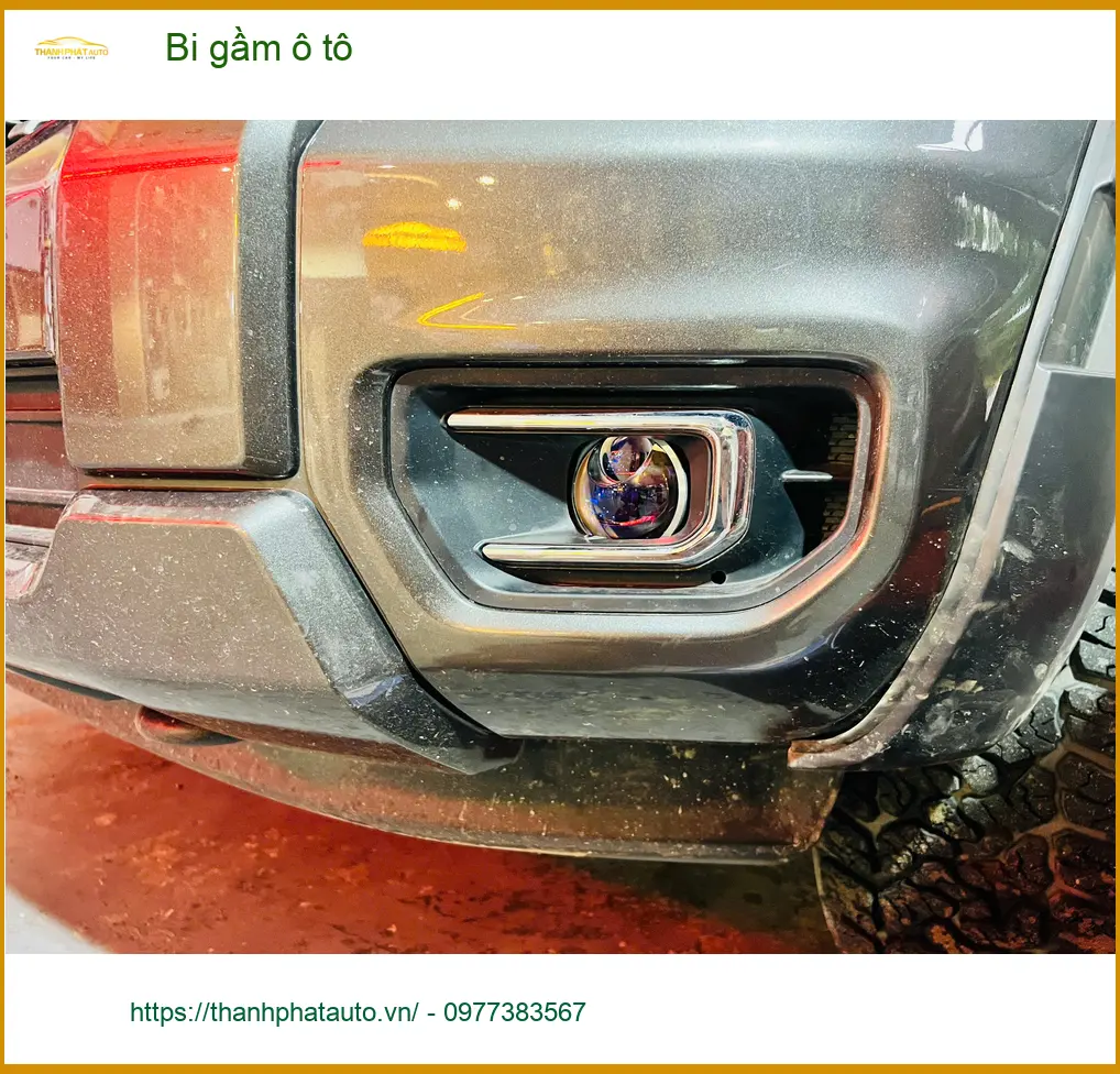 Anh Tấn độ bi gầm ô tô Mitsubishi Attrage vì đèn yếu tại Quận 6 ảnh thực tế 3