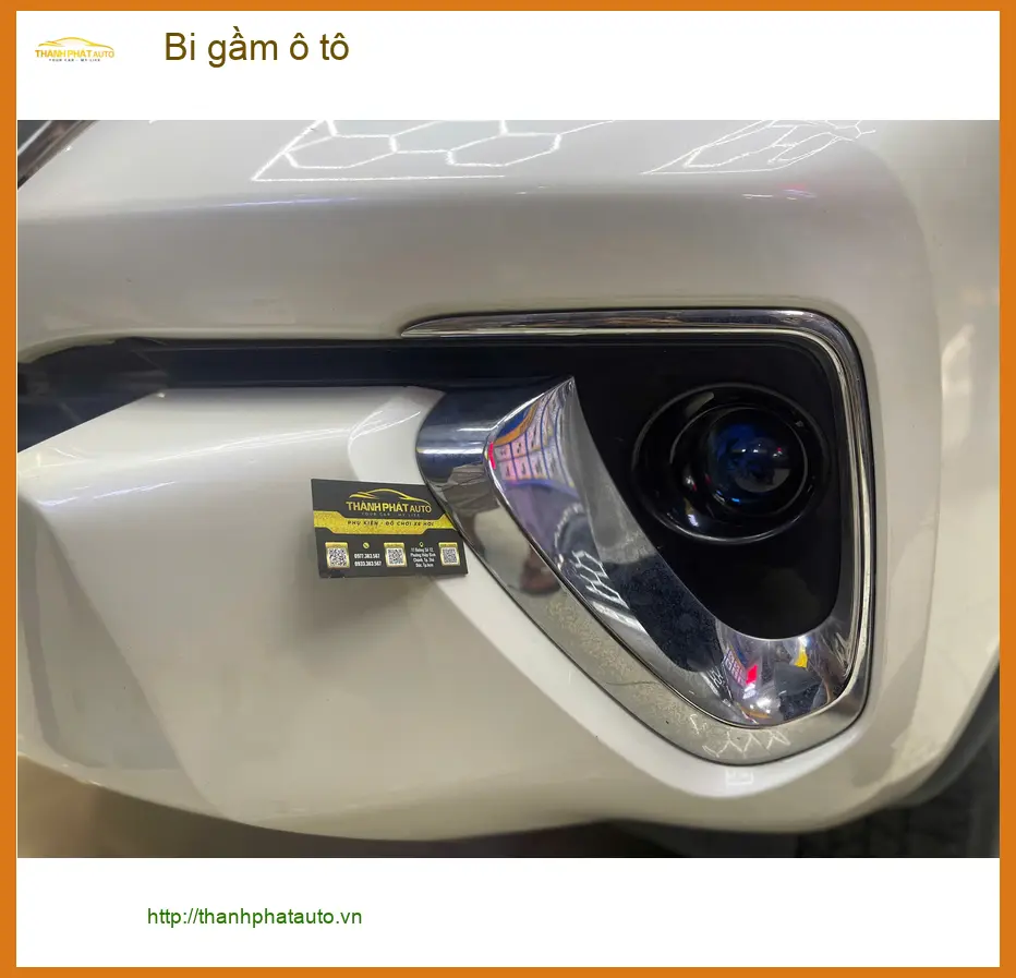 Anh Minh nâng cấp bi gầm ô tô cho Honda Civic tại Bình Thạnh vì đèn yếu khi trời mưa ảnh thực tế 2