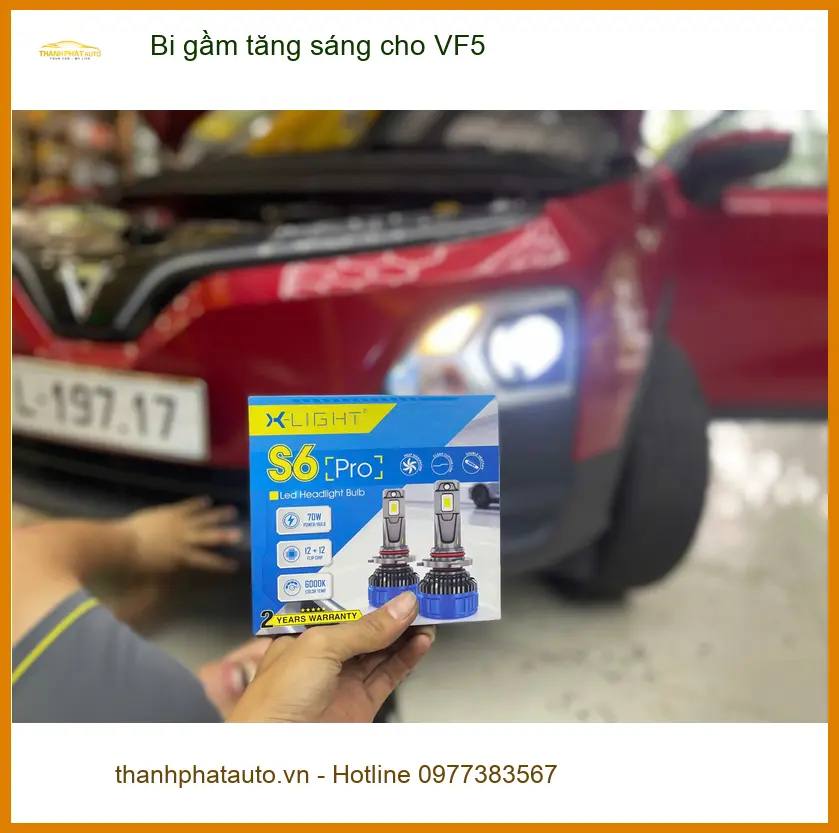 Anh Minh lắp bi gầm tăng sáng cho VF5 Quận 2 vì đèn zin yếu khi đi đêm