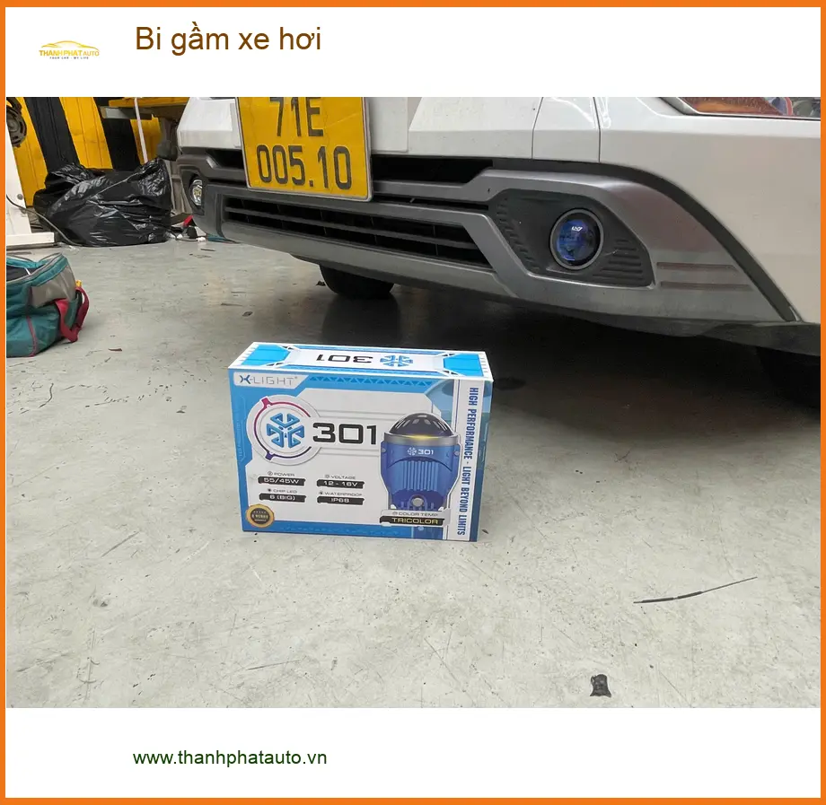 Anh Thắng độ bi gầm xe hơi Hyundai Creta tại Quận 2 vì đèn zin quá yếu khi trời mưa lớn ảnh thực tế 2