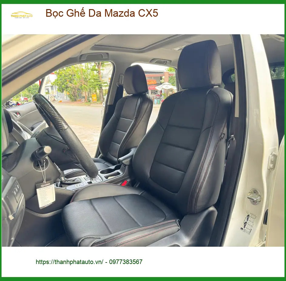 Cô Thảo bọc ghế da Mazda CX5 tại Quận 6 vì ghế zin đã bạc màu, kém sang trọng